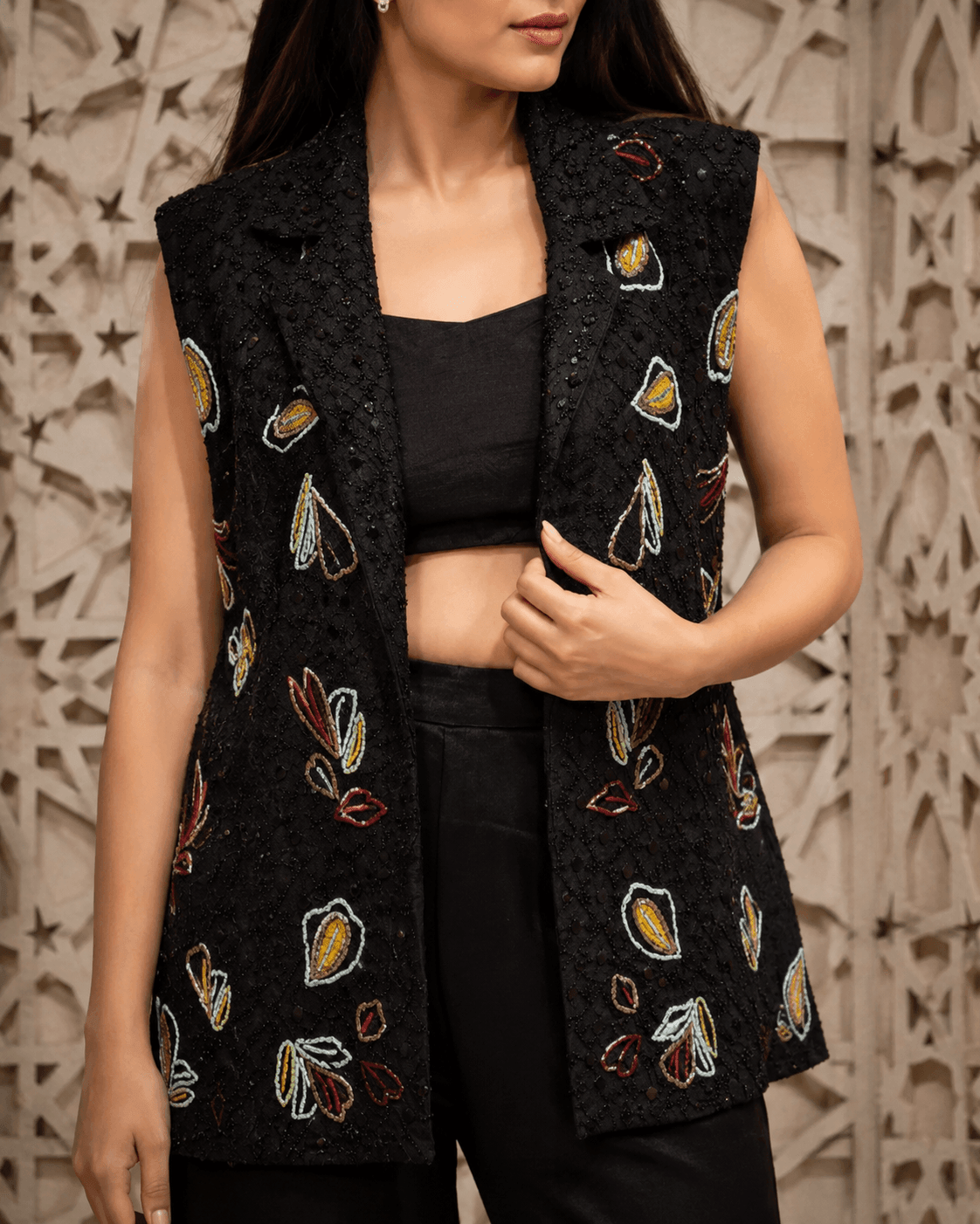 NAIRA BLACK