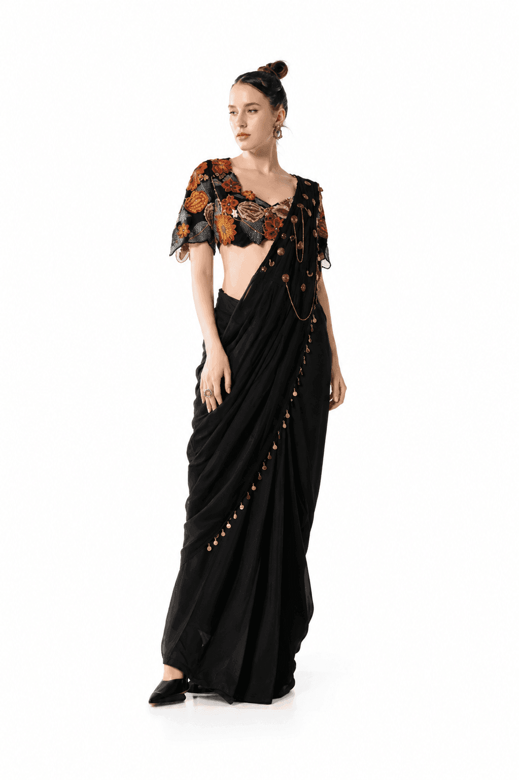 The Evolution of the Saree: From Ancient Drape to Contemporary Statement